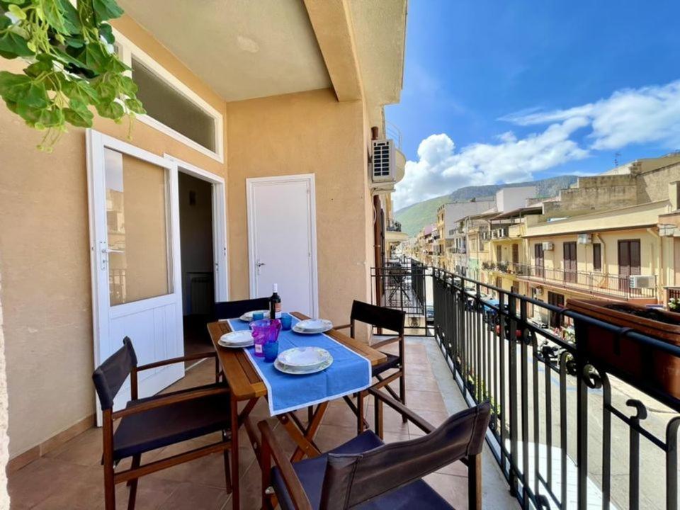 Apartment In The Center Terrasini Eksteriør bilde